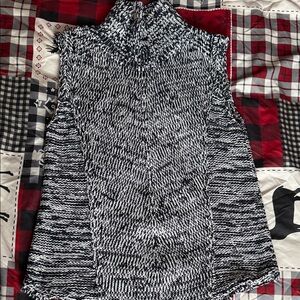 White House Black Market Navy and White Knit Top